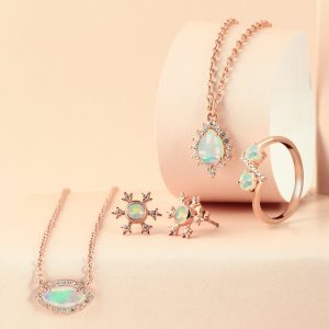 Opal Jewelry _The Best Jewelry Collection at Best price Opal is one of the gemstones that has been p